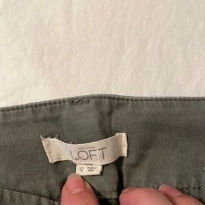 Loft army green Bermuda short